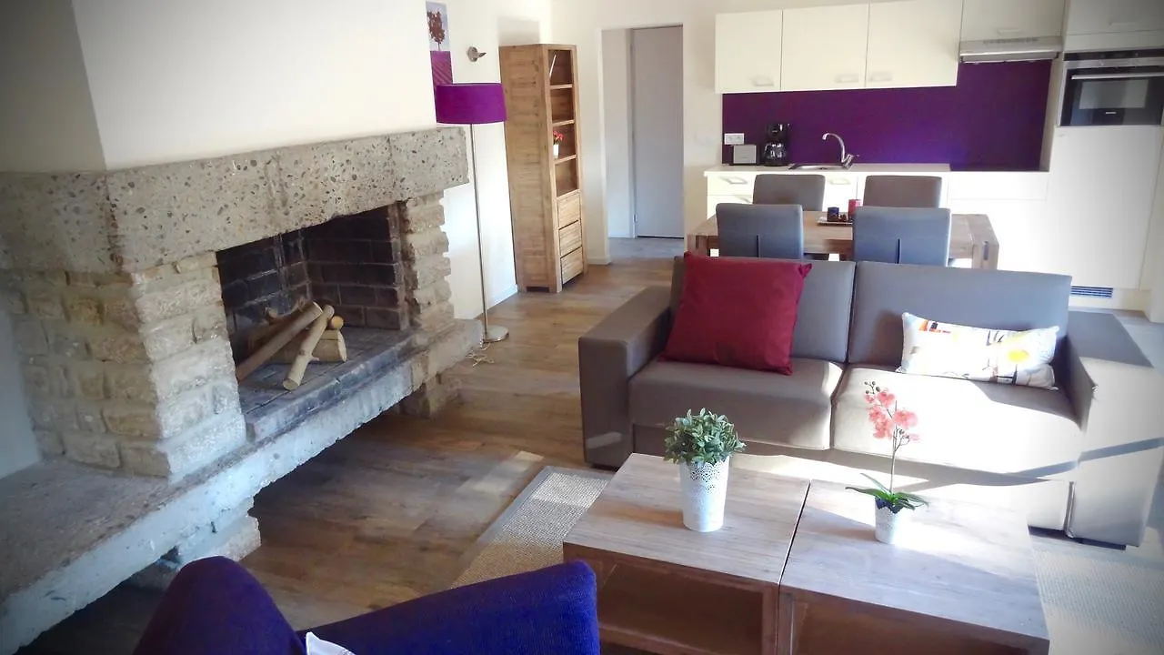 Apartment Chateau Ferrassieres France